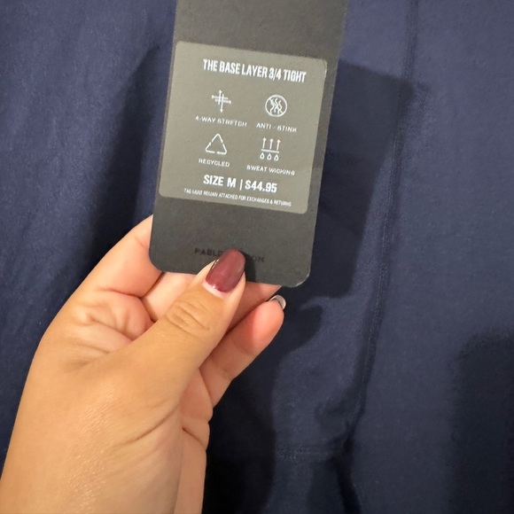 Fabletics The Base Layer 3/4 Tights NWT Medium - Picture 5 of 7